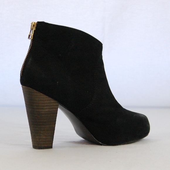 Listing Moved - check out @erinmcawesome closet - Picture 5 of 8